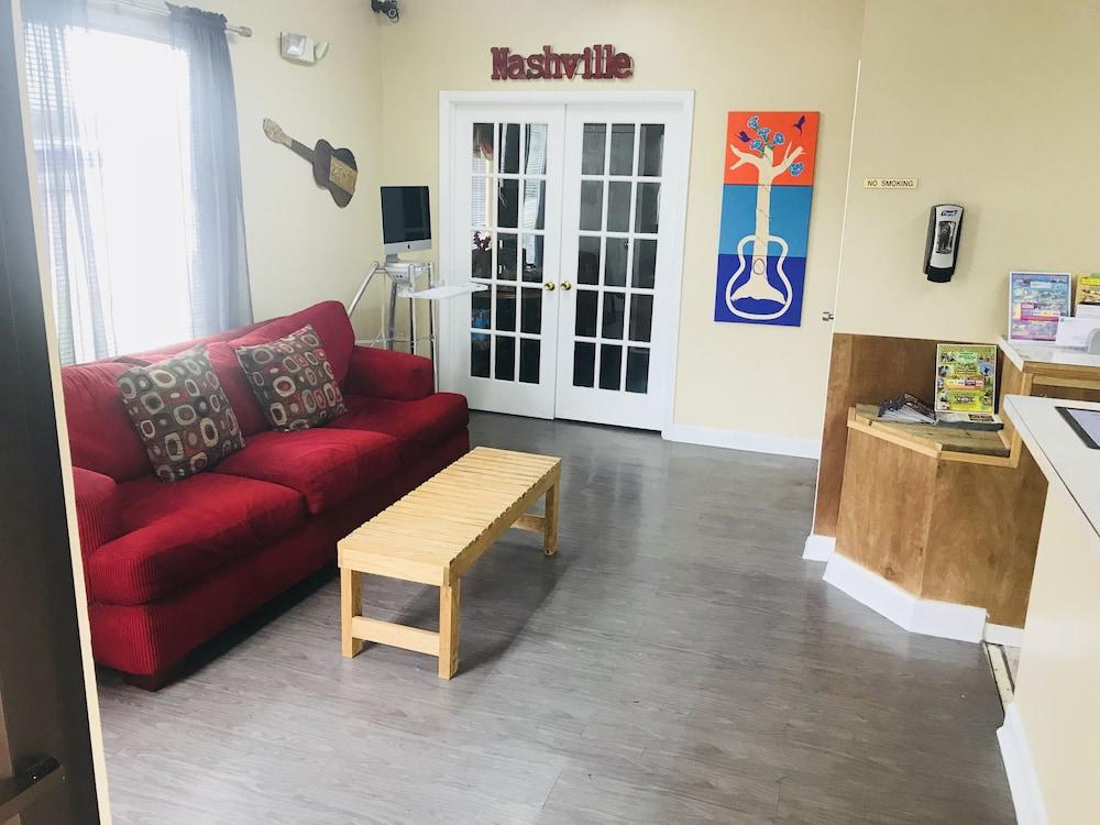 Rodeway Inn Nashville Airport Екстериор снимка
