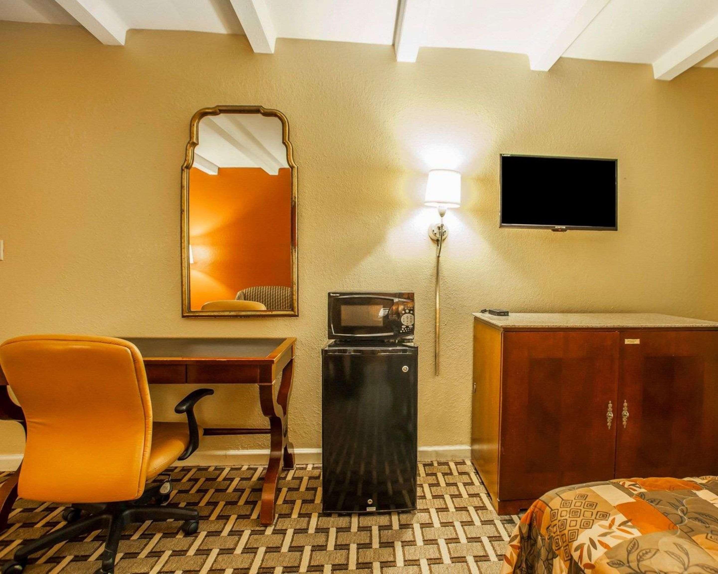 Rodeway Inn Nashville Airport Екстериор снимка