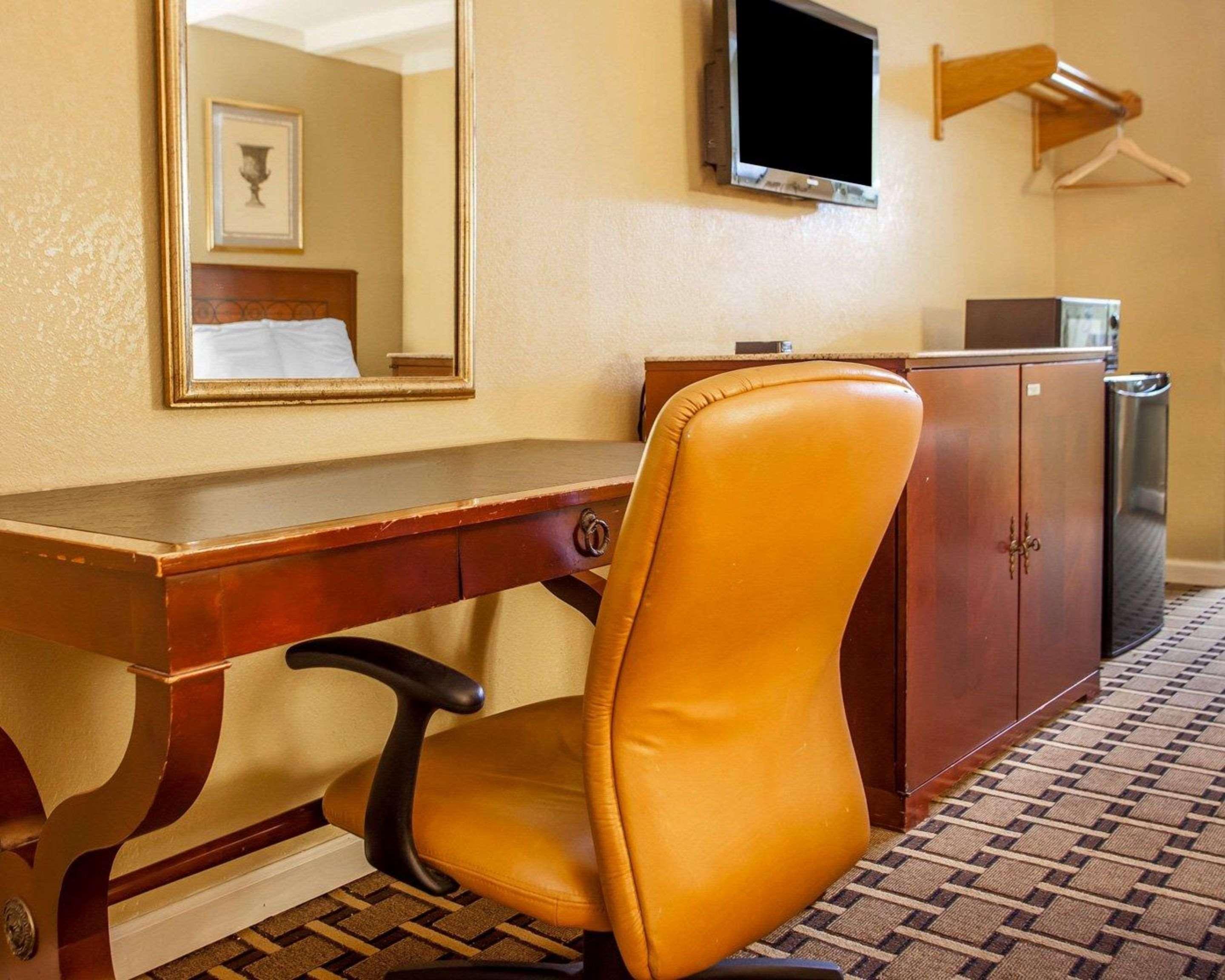 Rodeway Inn Nashville Airport Екстериор снимка