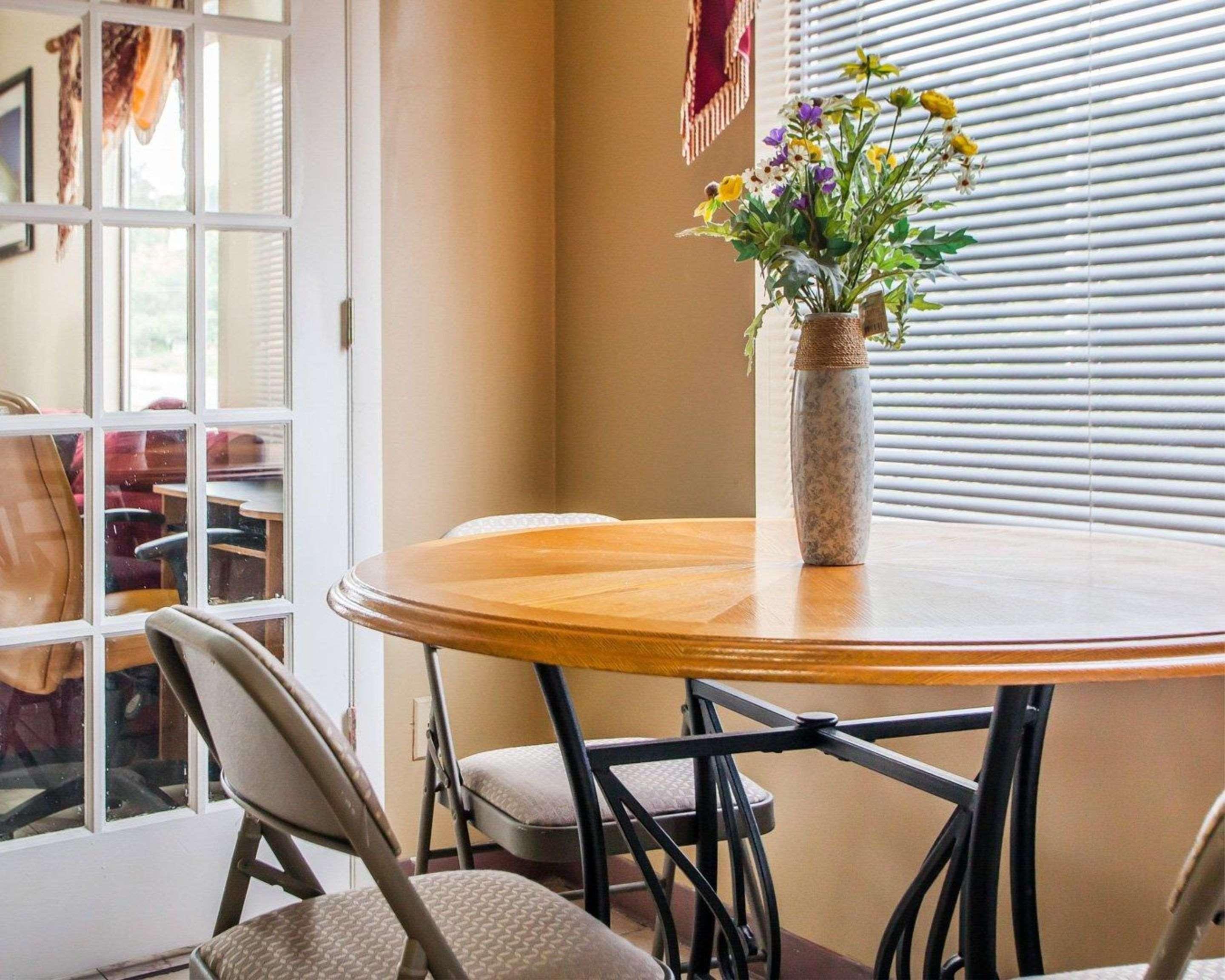 Rodeway Inn Nashville Airport Екстериор снимка